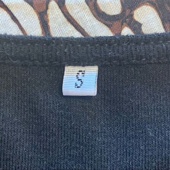 Black Long Sleeved Twist V Neck Twist Front Tee - Picture 3 of 9